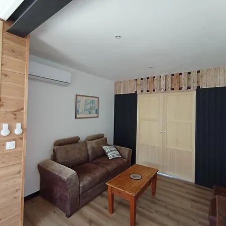 Prázdninový dům La Maison Du Bout *