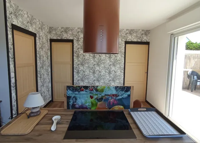 Holiday home La Maison Du Bout Creances