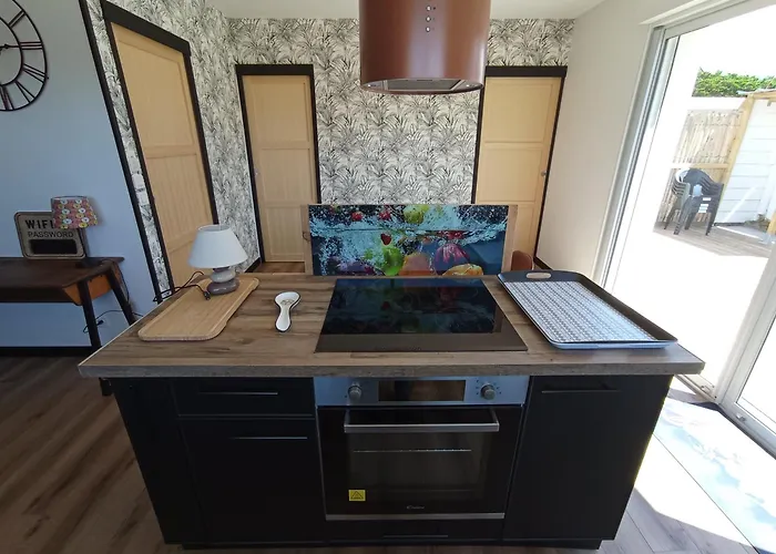 La Maison Du Bout * Creances