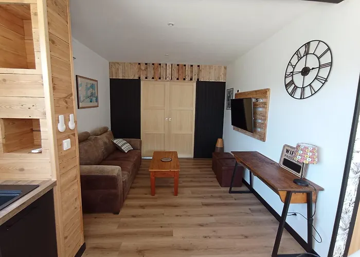 La Maison Du Bout Holiday home Creances