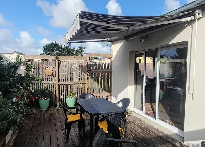 Holiday home La Maison Du Bout Creances