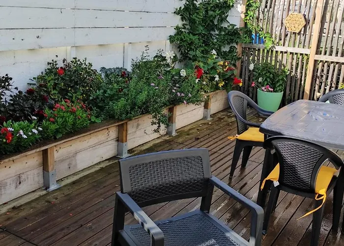 Holiday home La Maison Du Bout Creances